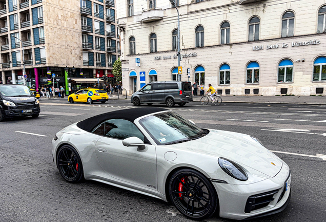 Porsche 992 Carrera 4 GTS Cabriolet