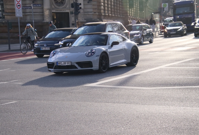Porsche 992 Carrera GTS