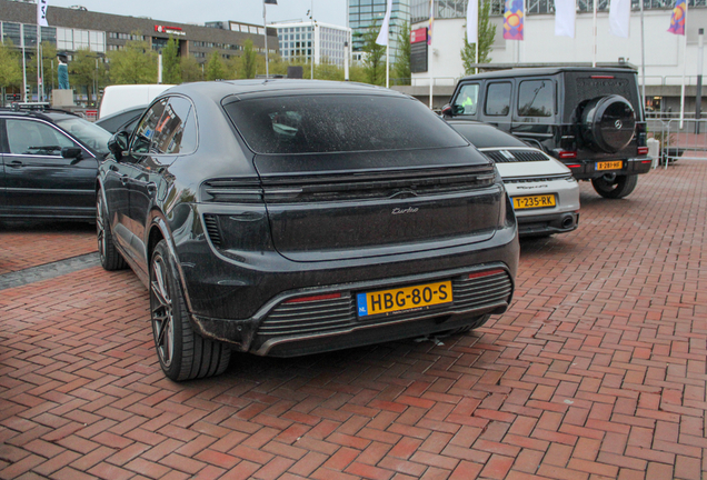 Porsche Macan EV Turbo
