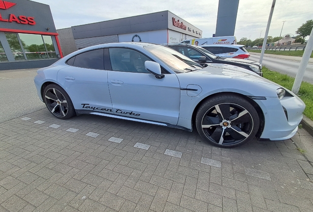 Porsche Taycan Turbo