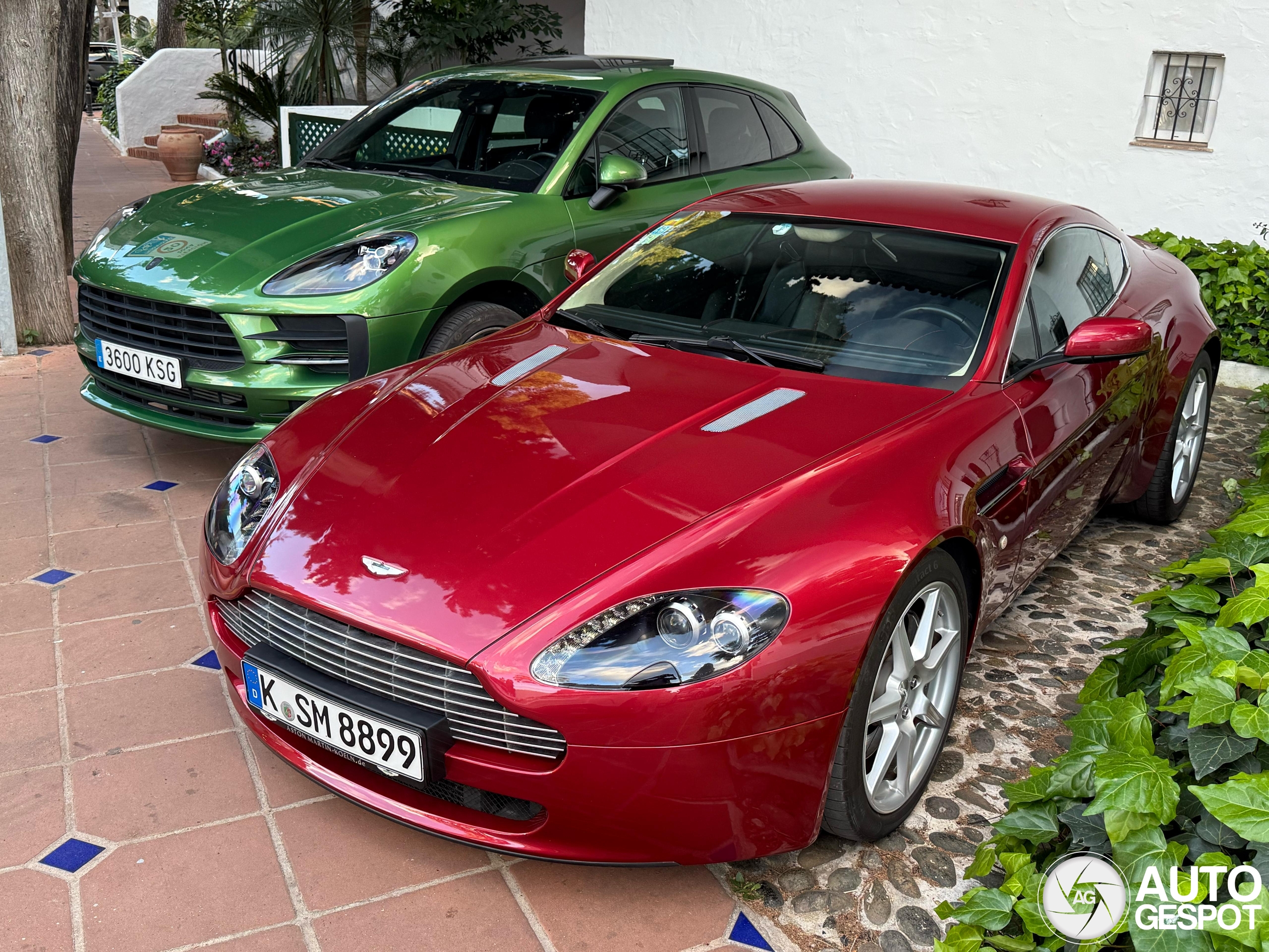 Aston Martin V8 Vantage