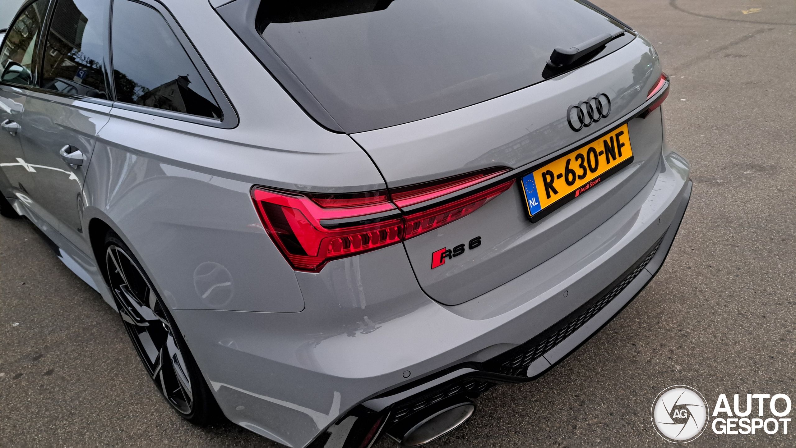 Audi RS6 Avant C8