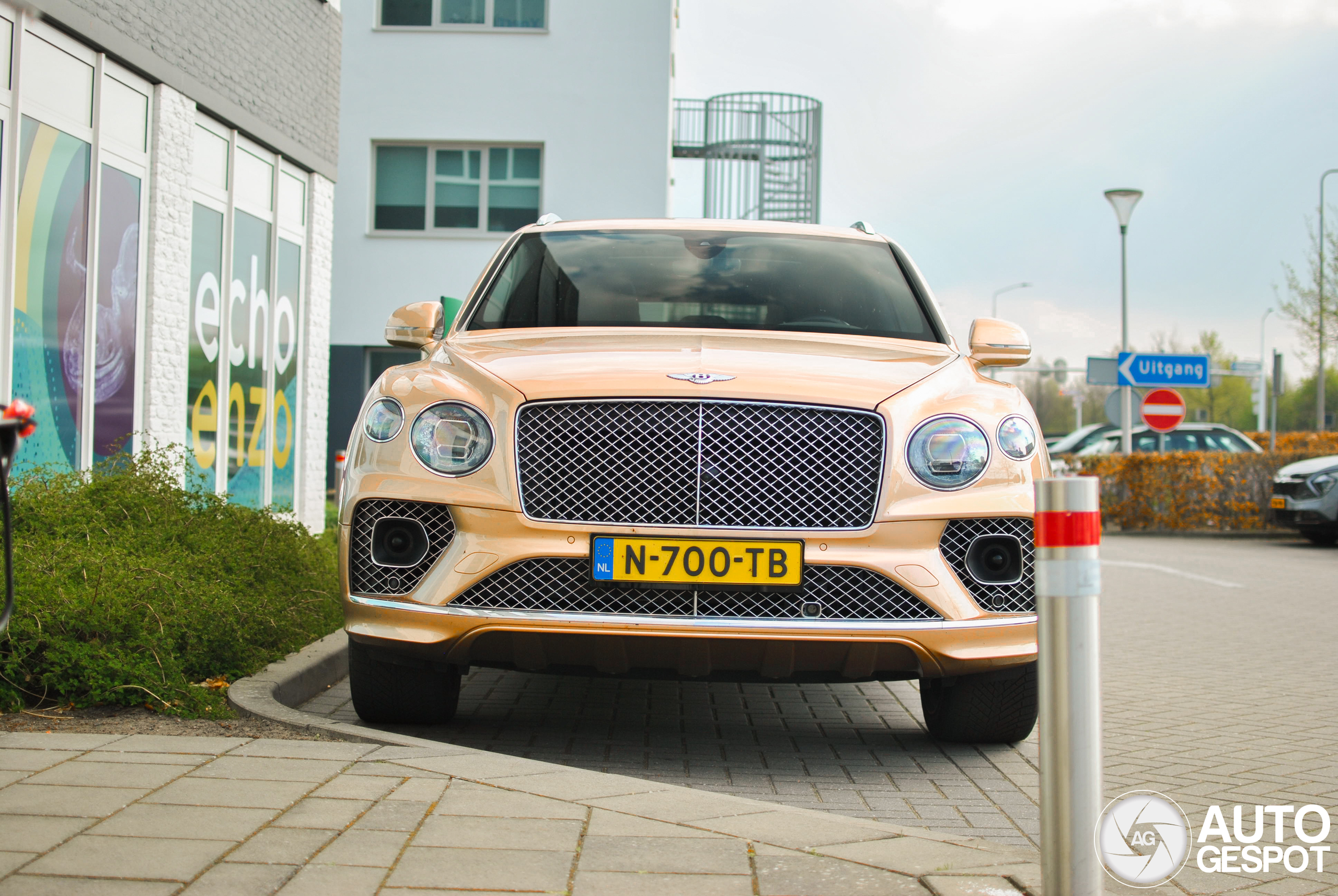 Bentley Bentayga Hybrid 2021