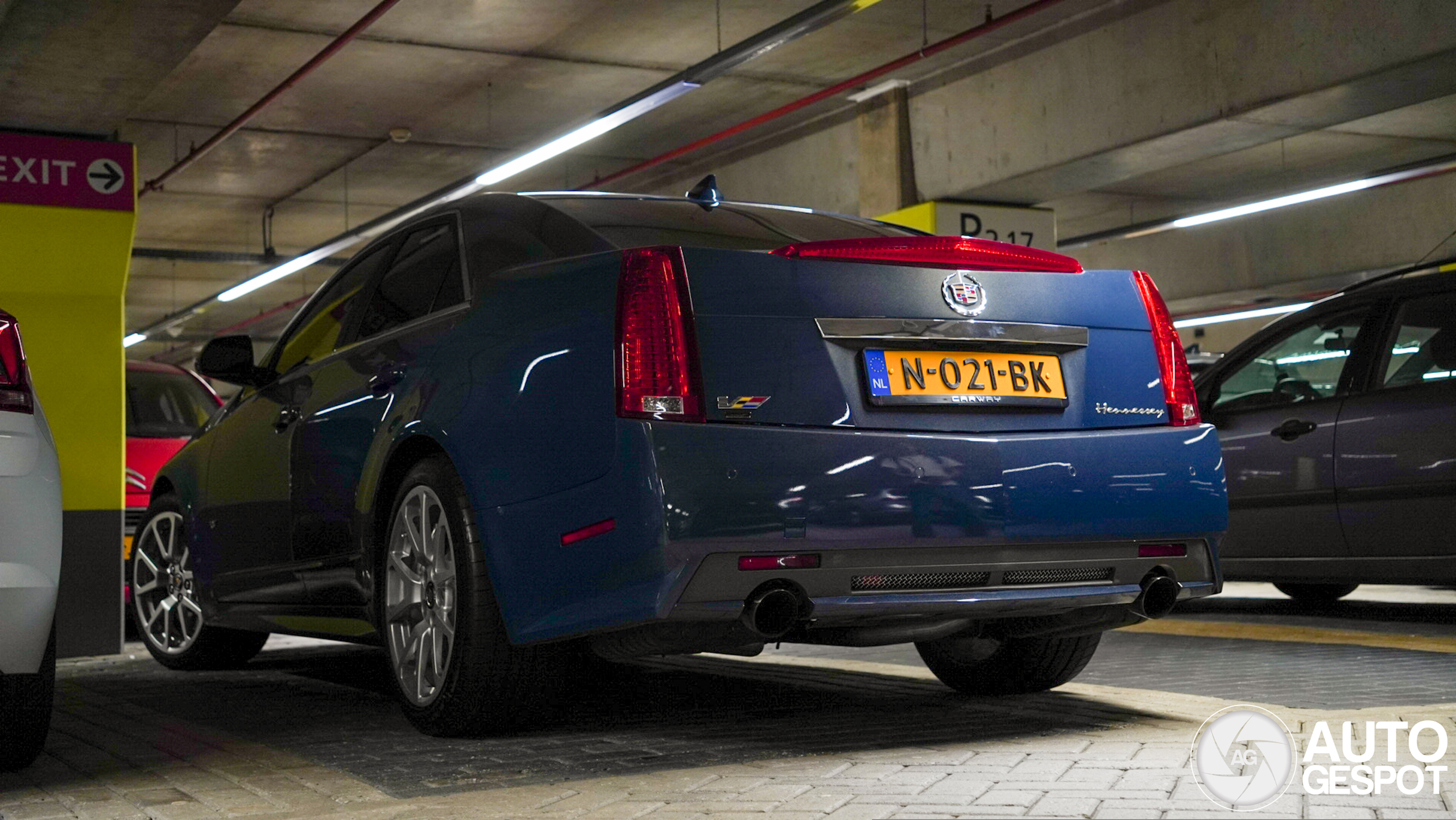 Cadillac CTS-V Sedan Hennessey V700
