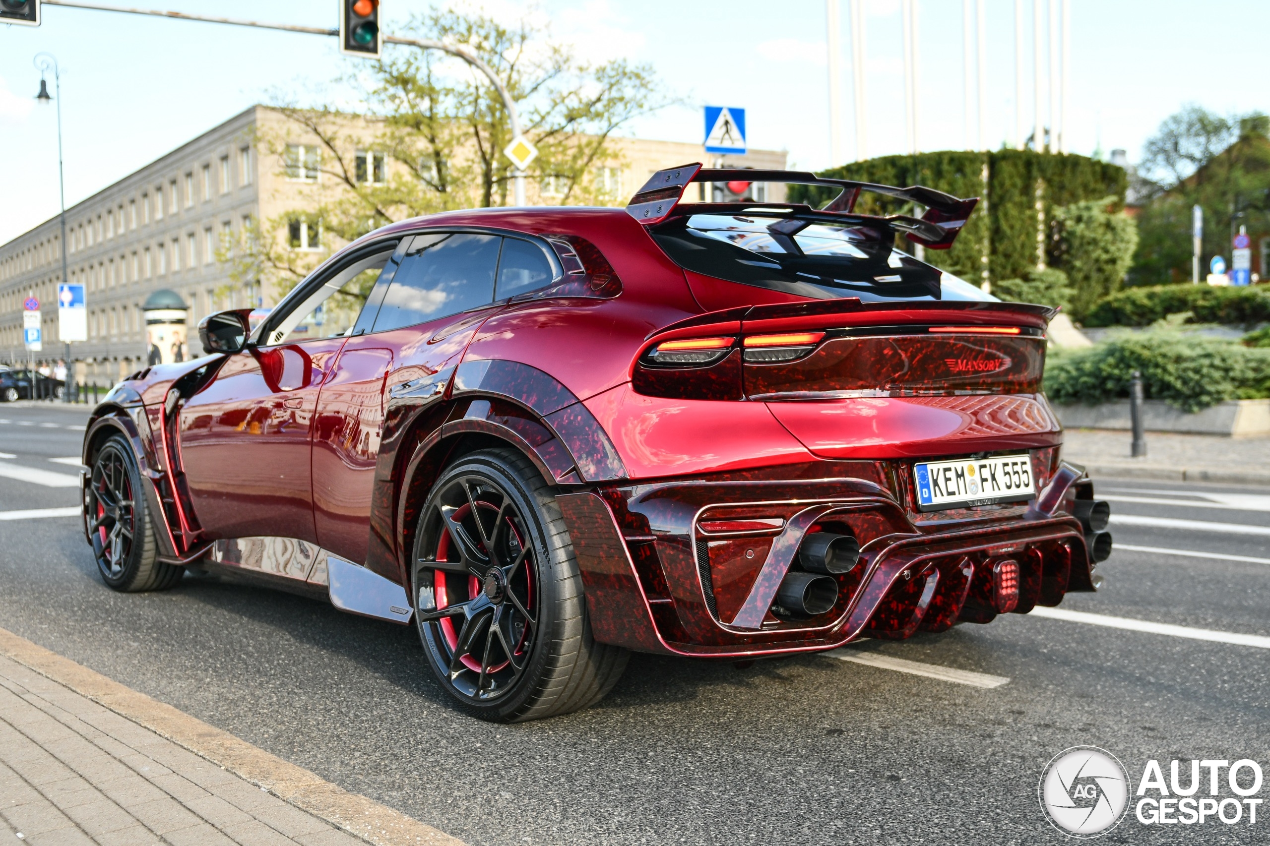 Ferrari Purosangue Mansory Pugnator