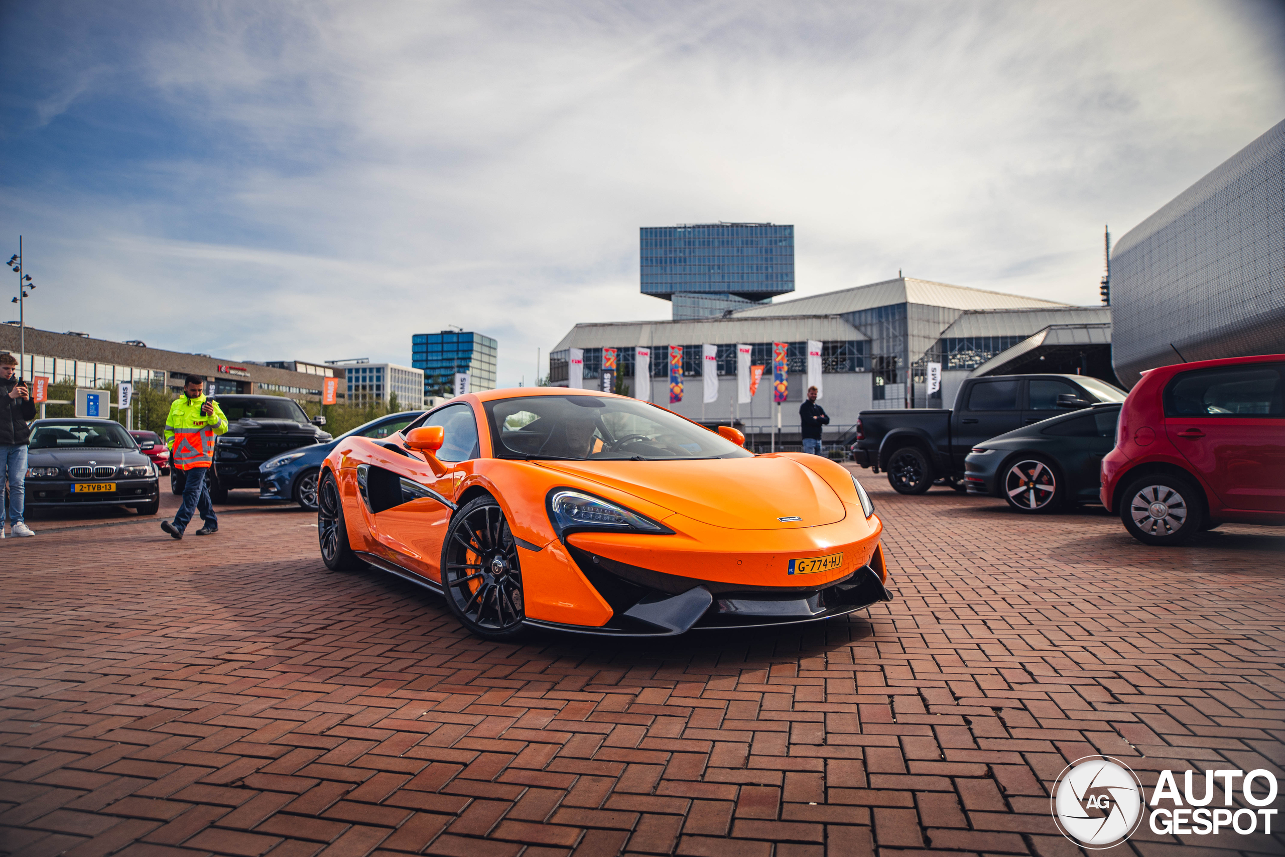 McLaren 570S
