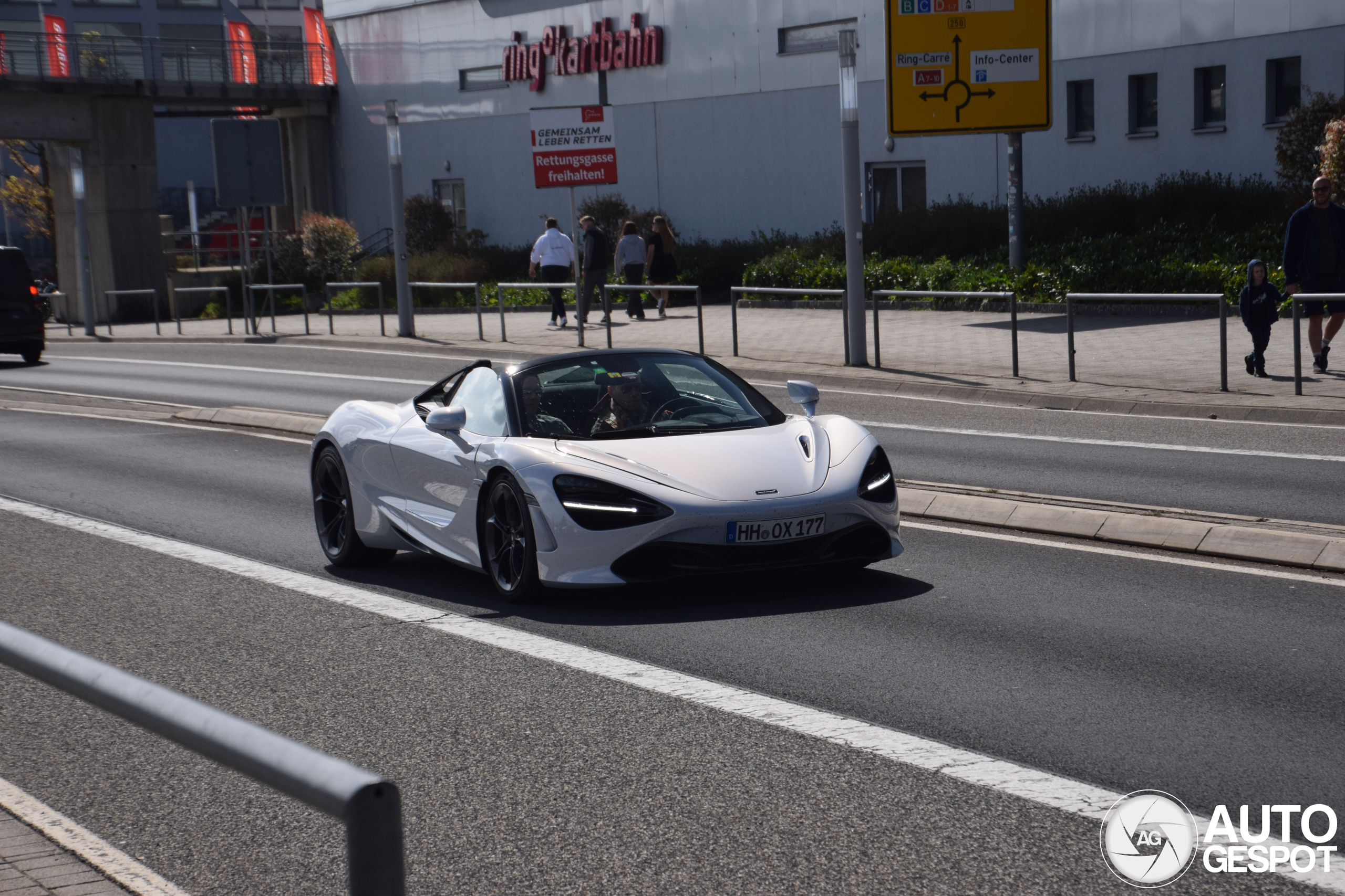 McLaren 720S Spider