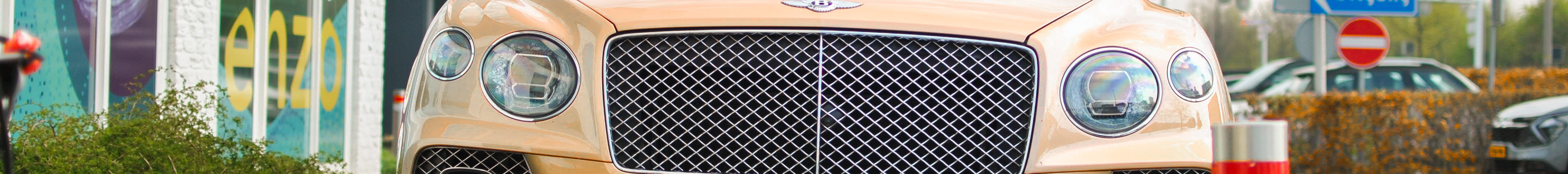 Bentley Bentayga Hybrid 2021
