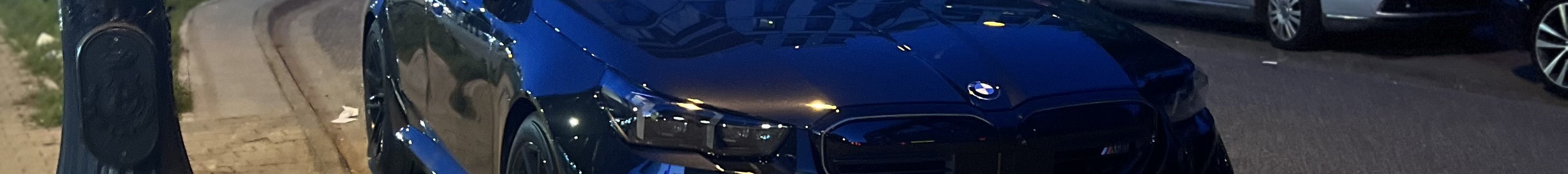 BMW M5 G90