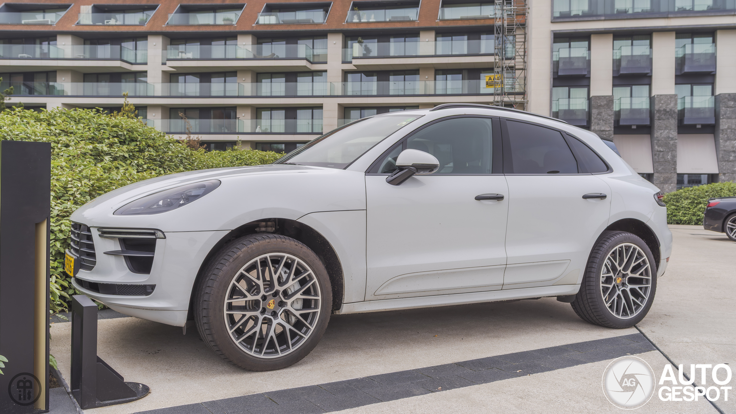 Porsche 95B Macan Turbo MkII