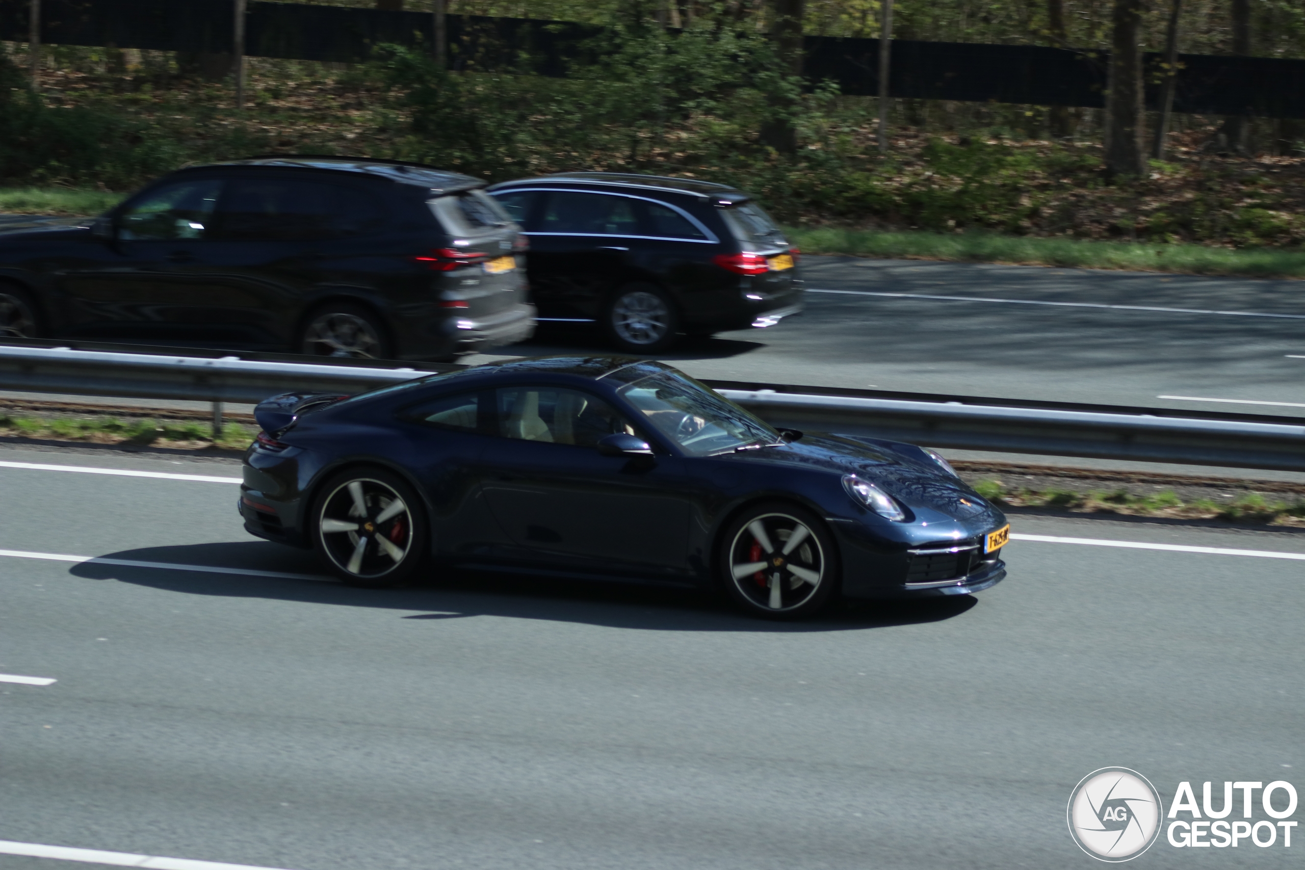 Porsche 992 Carrera 4S