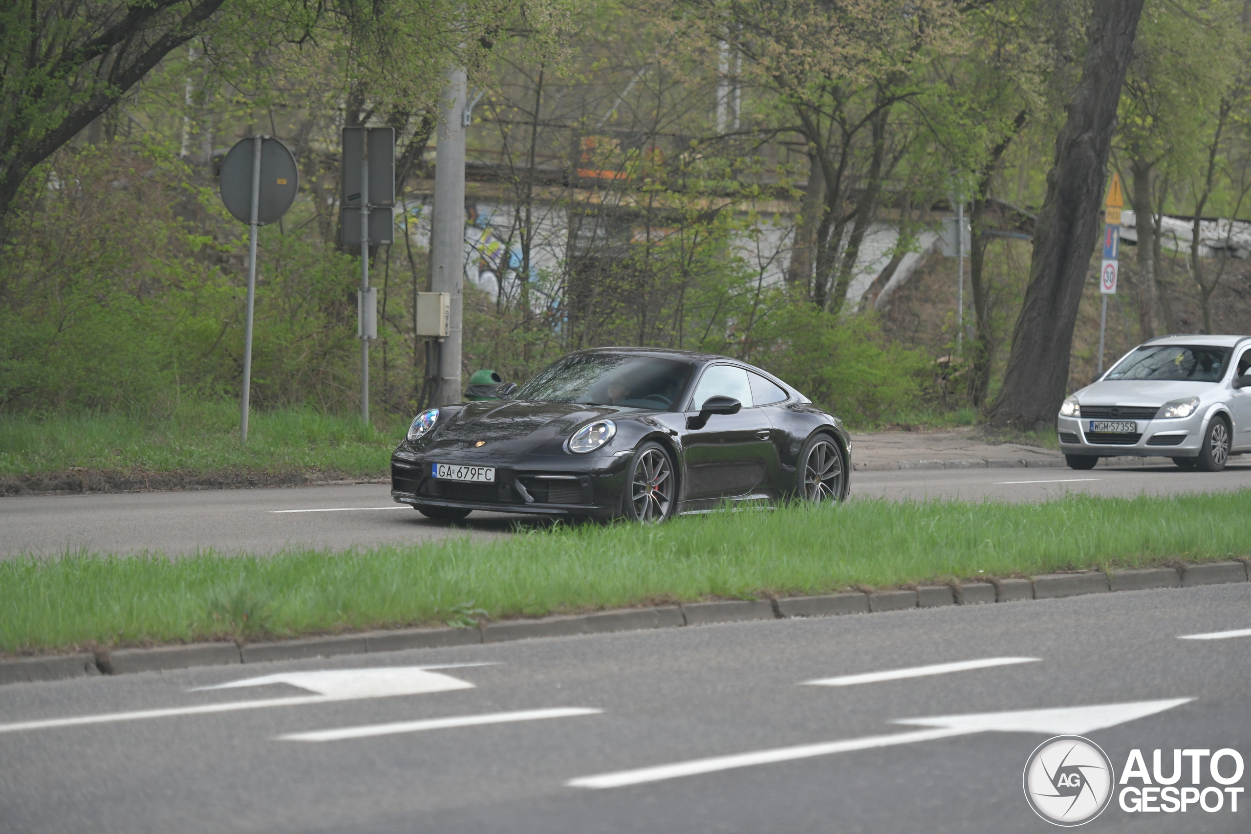 Porsche 992 Carrera 4S