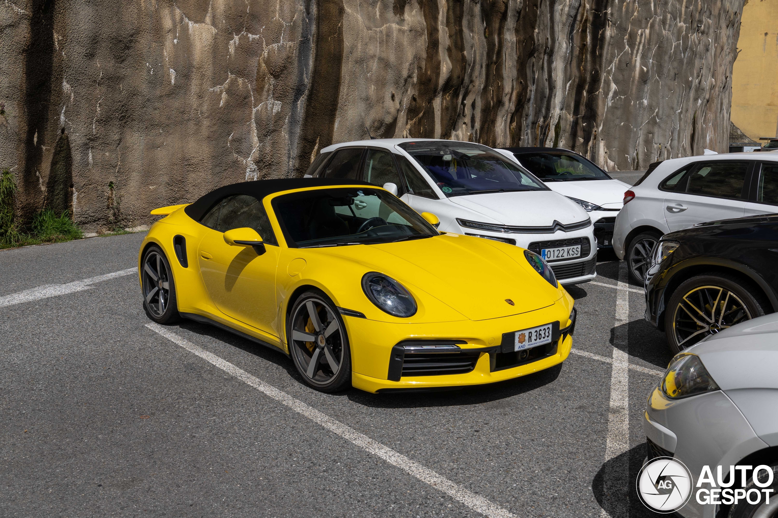 Porsche 992 Turbo Cabriolet