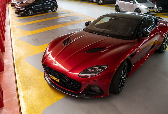 Aston Martin DBS Superleggera