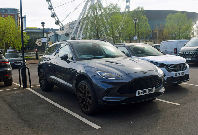 Aston Martin DBX