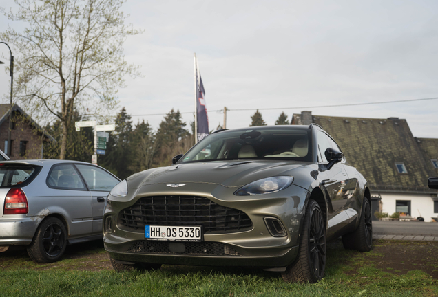 Aston Martin DBX