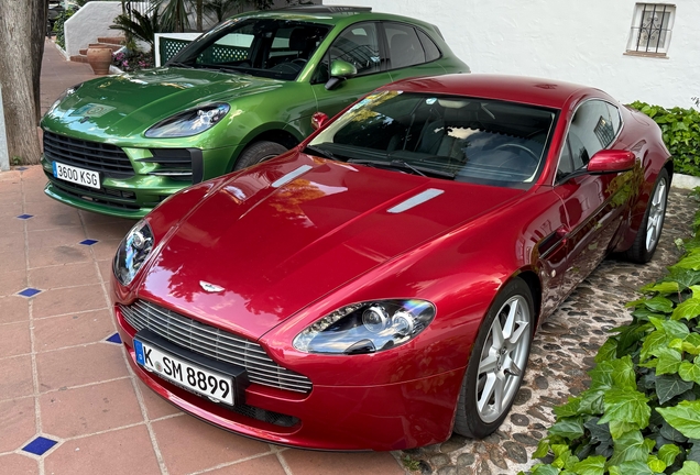 Aston Martin V8 Vantage
