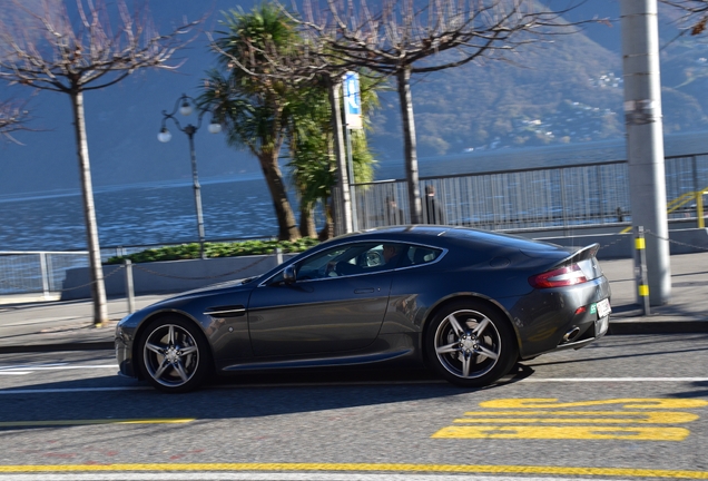 Aston Martin V8 Vantage 2012