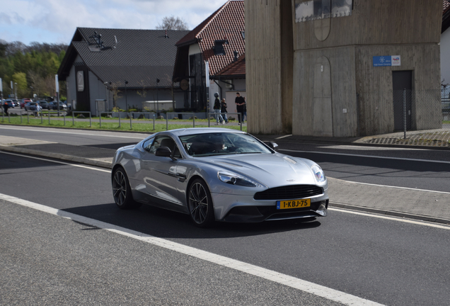 Aston Martin Vanquish 2013
