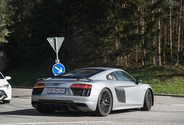 Audi R8 V10 Plus 2015