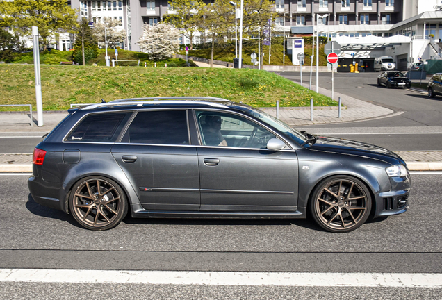 Audi RS4 Avant B7