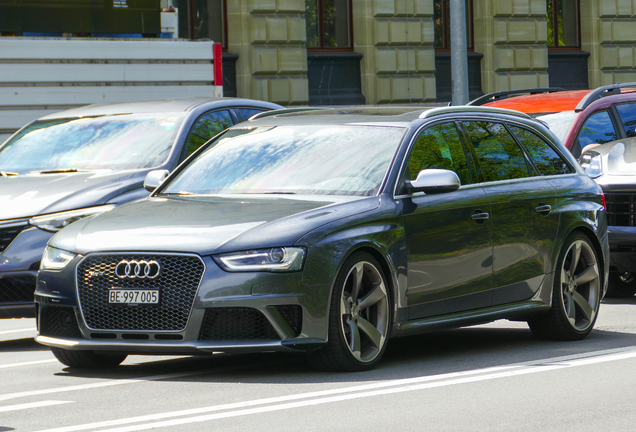 Audi RS4 Avant B8