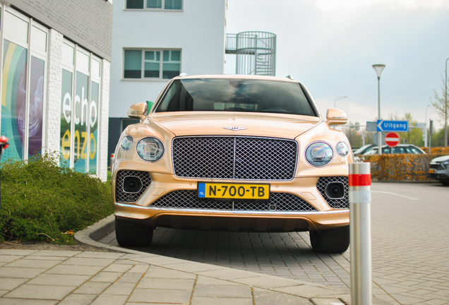 Bentley Bentayga Hybrid 2021