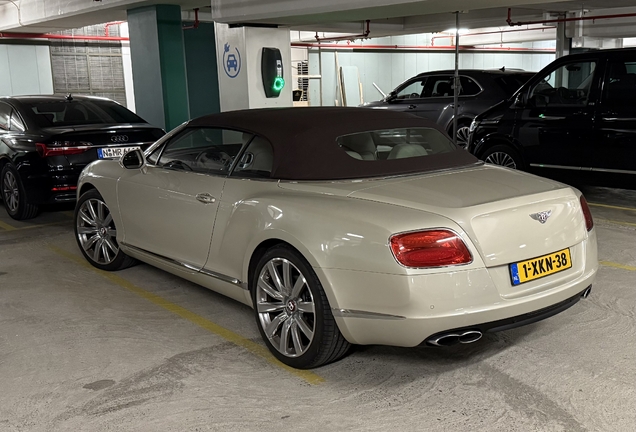 Bentley Continental GTC V8