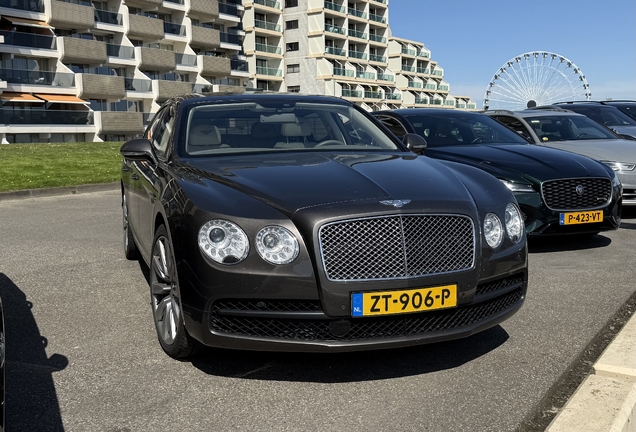 Bentley Flying Spur V8