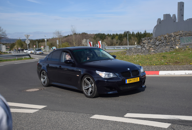 BMW M5 E60 2005