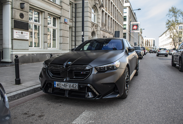 BMW M5 G90