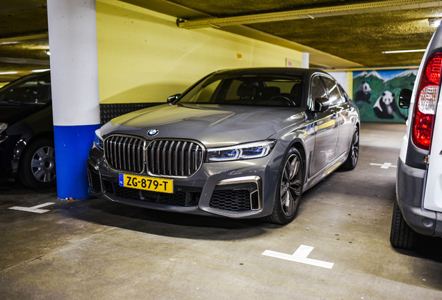 BMW M760Li xDrive 2019
