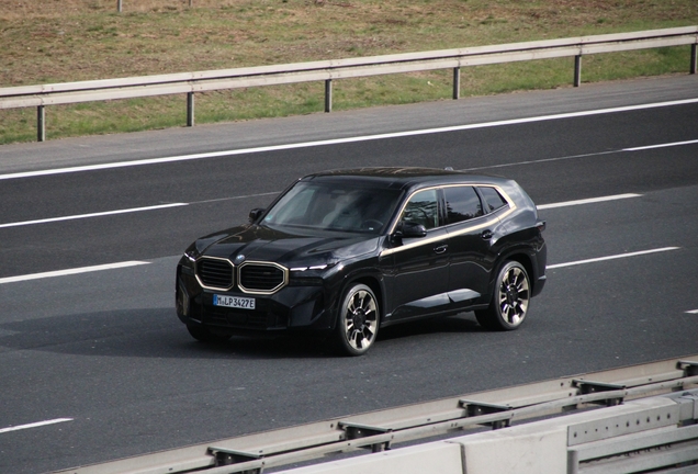 BMW XM G09