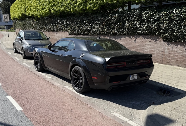 Dodge Challenger SRT Hellcat Widebody