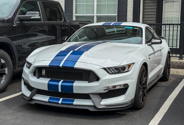 Ford Mustang Shelby GT350 2015