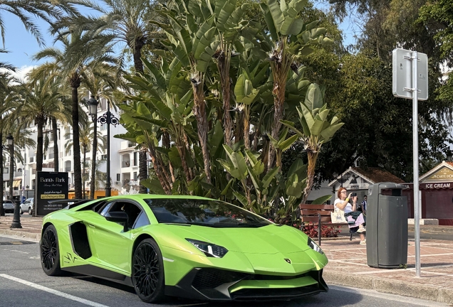 Lamborghini Aventador LP750-4 SuperVeloce