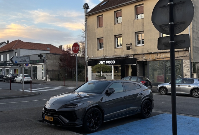Lamborghini Urus Performante