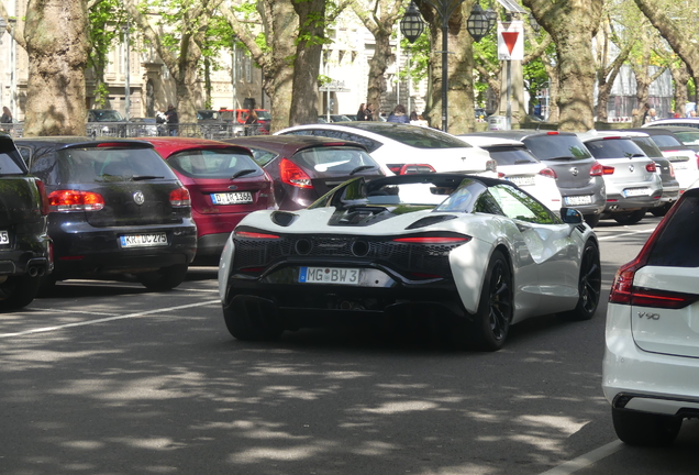 McLaren Artura Spider