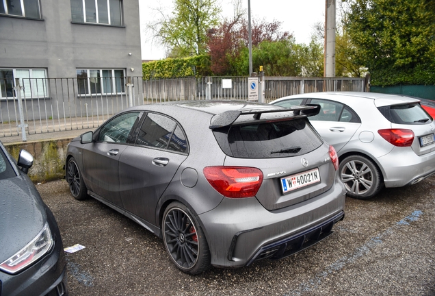 Mercedes-AMG A 45 W176 2015