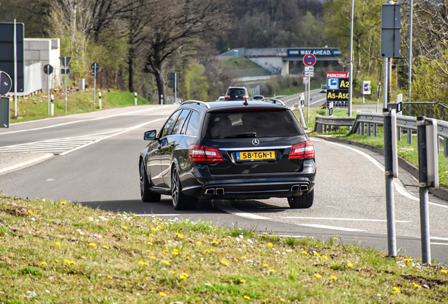 Mercedes-Benz E 63 AMG S212