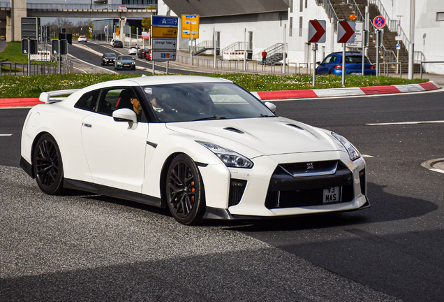 Nissan GT-R 2017