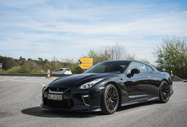 Nissan GT-R 2017