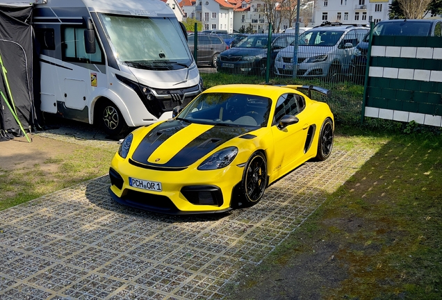 Porsche 718 Cayman GT4 RS Weissach Package