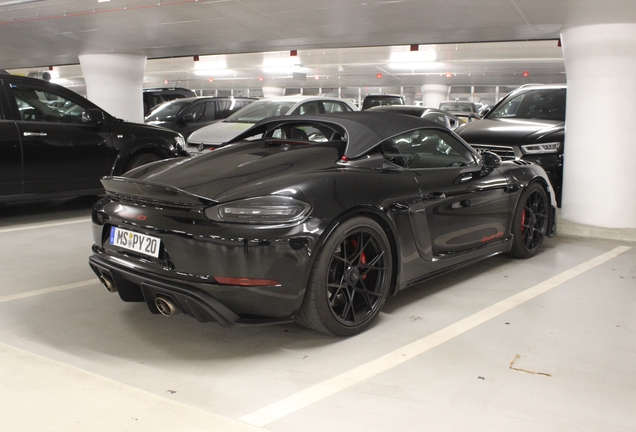 Porsche 718 Spyder RS Weissach Package