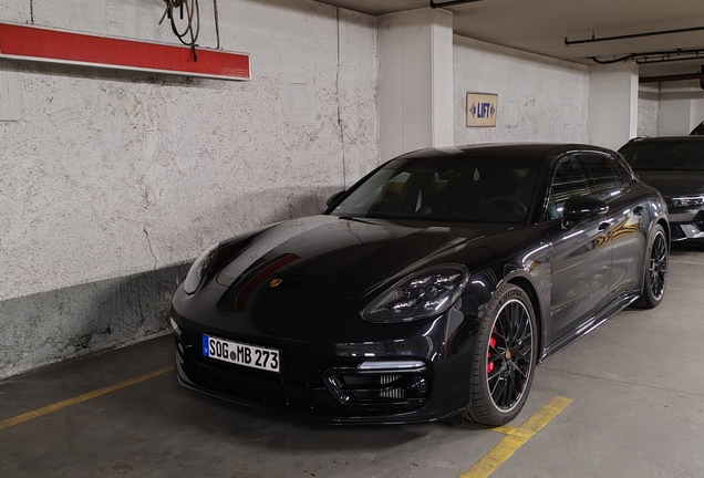 Porsche 971 Panamera GTS Sport Turismo MkII