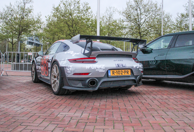 Porsche 991 GT2 RS Weissach Package