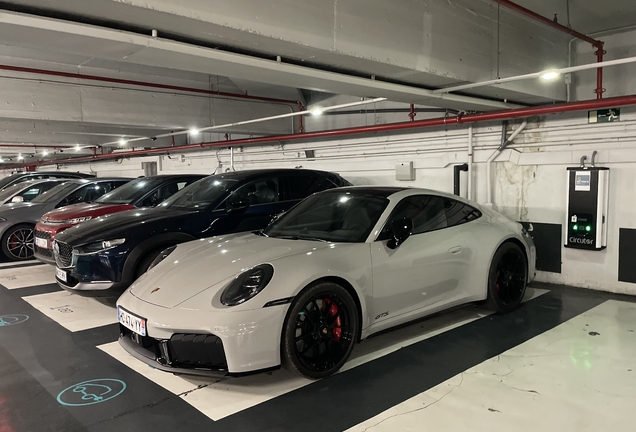 Porsche 992 Carrera 4 GTS MkII