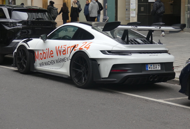 Porsche 992 GT3 RS Weissach Package