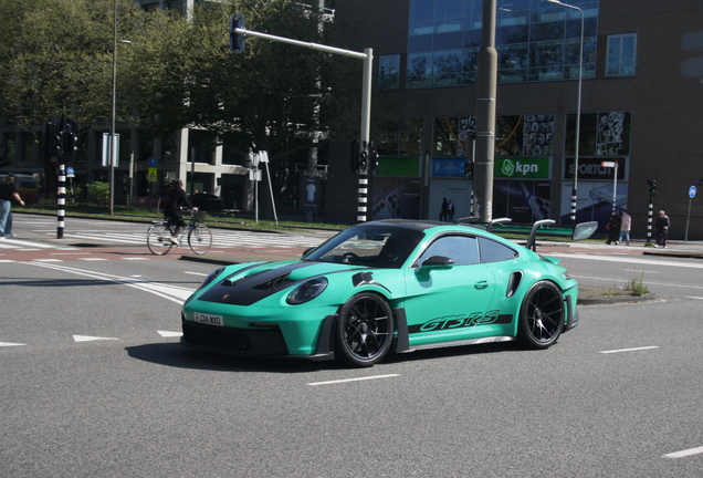 Porsche 992 GT3 RS Weissach Package