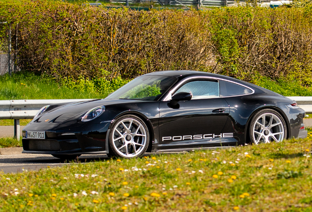 Porsche 992 S/T